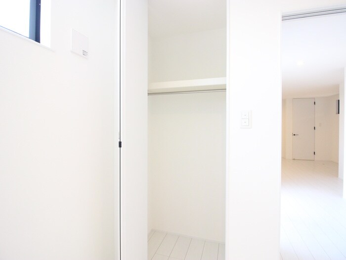 物件内観写真18　(収納)