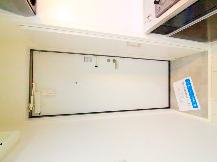 物件内観写真7　(玄関)