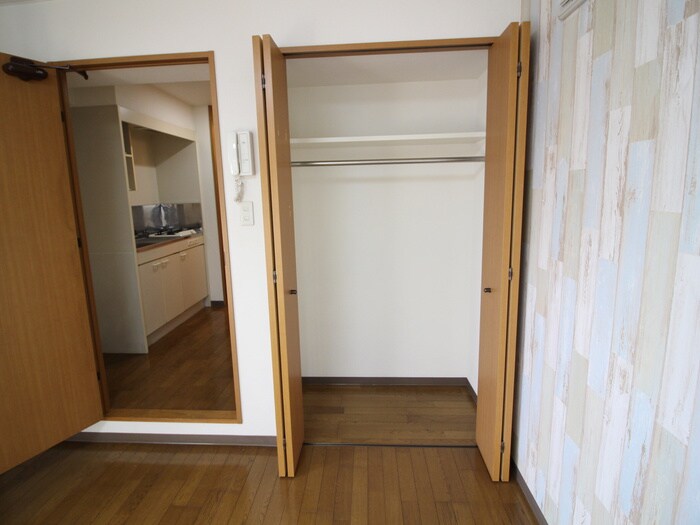 物件内観写真15　(収納)