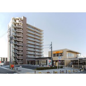 meLiV岩倉外観写真