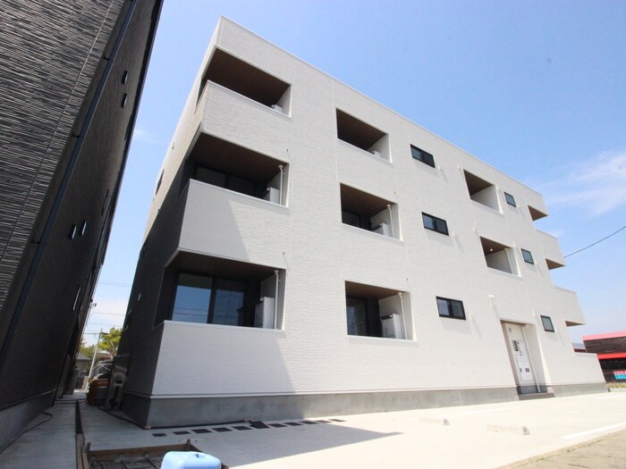 物件外観写真3　(外観写真)