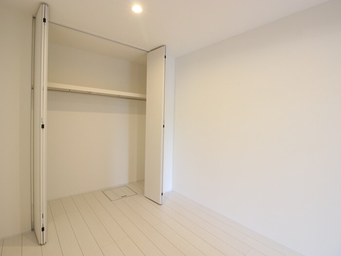 物件内観写真13　(居室)