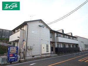 メゾン尾頭橋外観写真