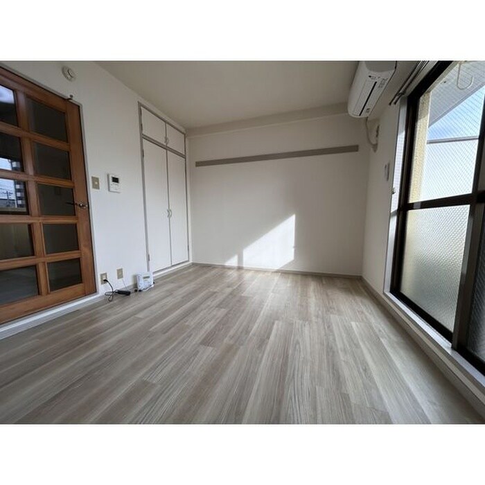 物件内観写真15　(居室)