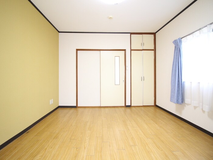 物件内観写真8　(居室)