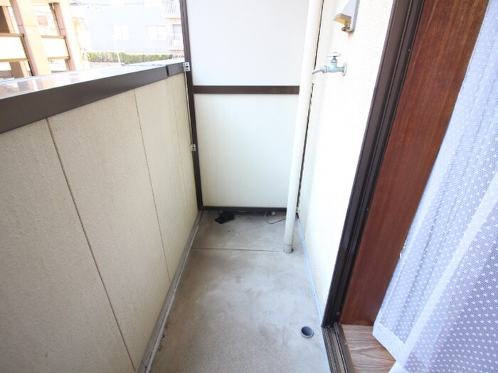 物件内観写真21　(洗濯機置場)