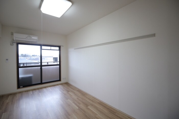 物件内観写真17　(居室)