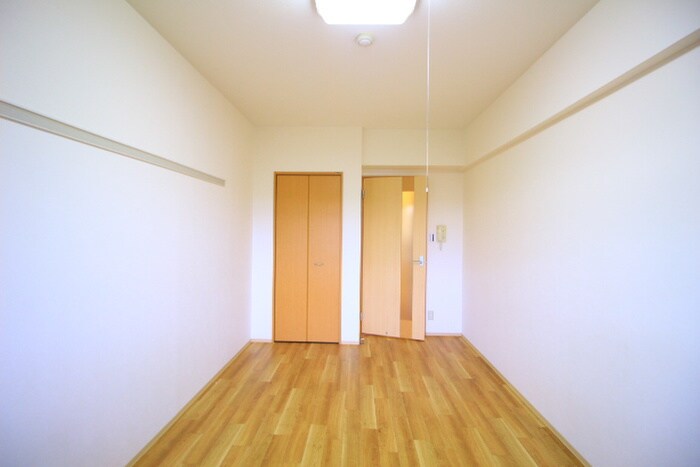 物件内観写真18　(居室)