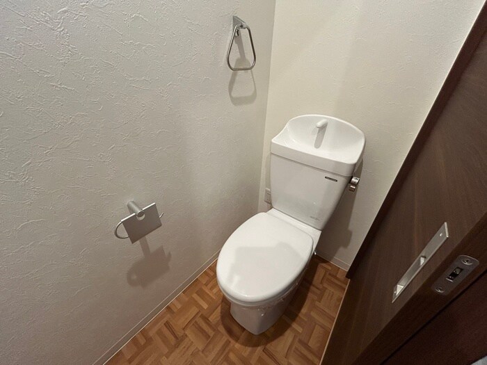 物件内観写真12　(トイレ)