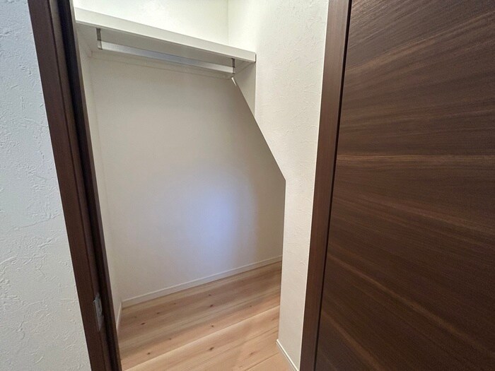 物件内観写真13　(収納)