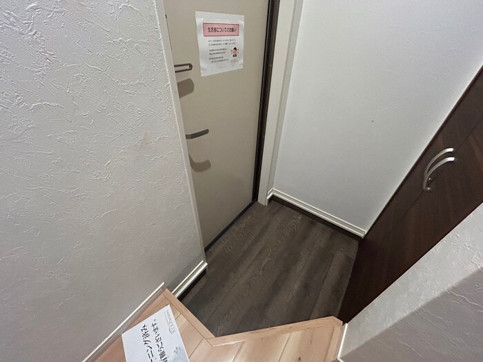物件内観写真17　(玄関)