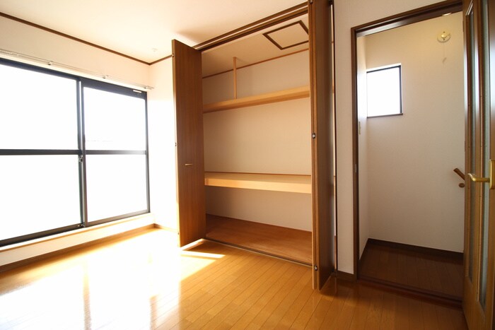 物件内観写真21　(収納)