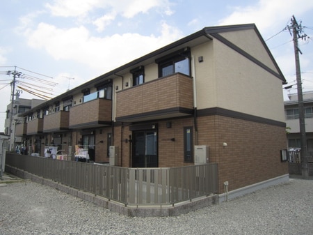 ウイステリア外観写真