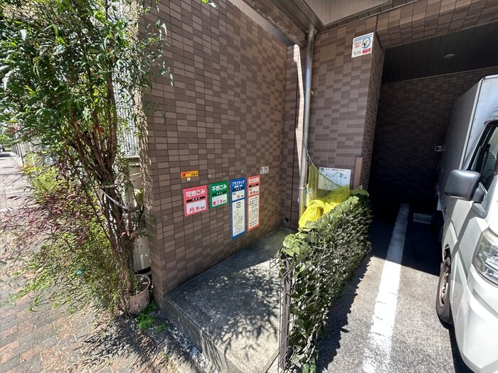 物件外観写真4　(建物設備)