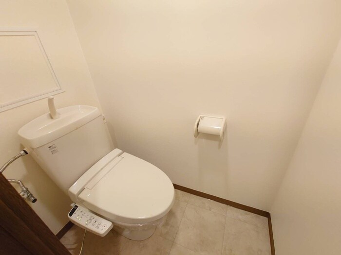 物件内観写真11　(トイレ)