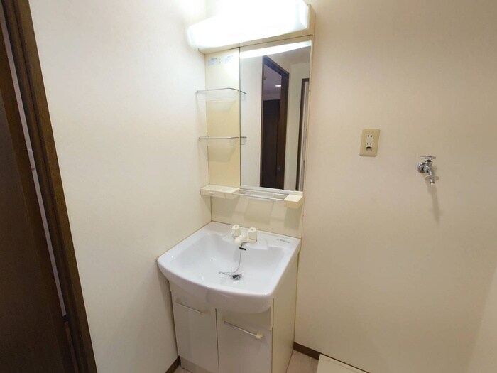 物件内観写真12　(洗面)