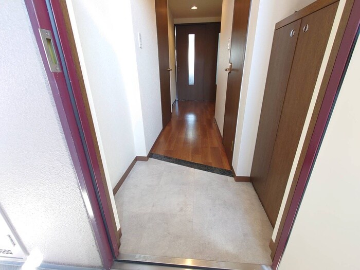 物件内観写真20　(玄関)