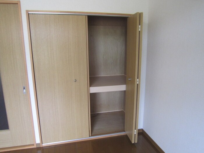 物件内観写真10　(収納)