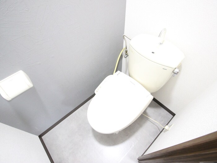 物件内観写真12　(トイレ)