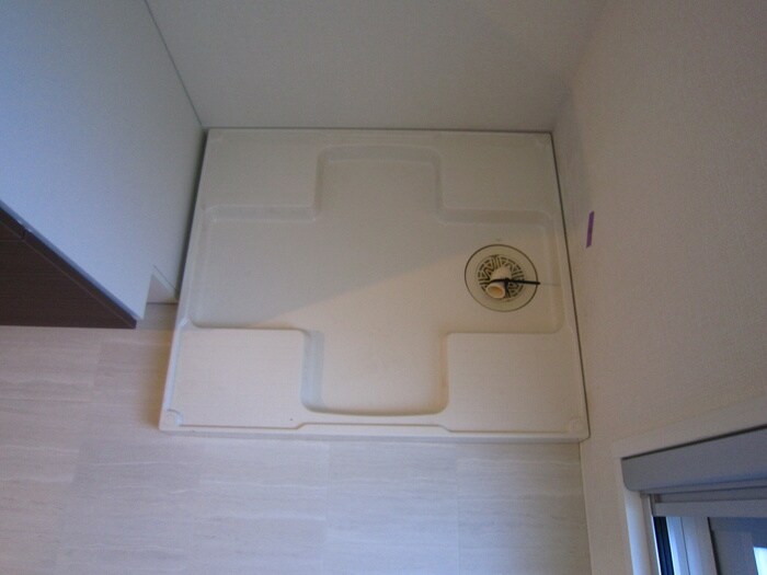 物件内観写真10　(洗濯機置場)