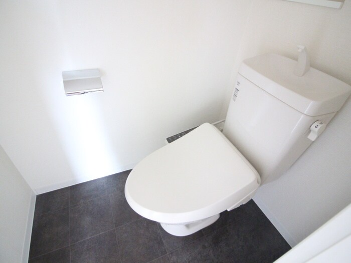 物件内観写真12　(トイレ)