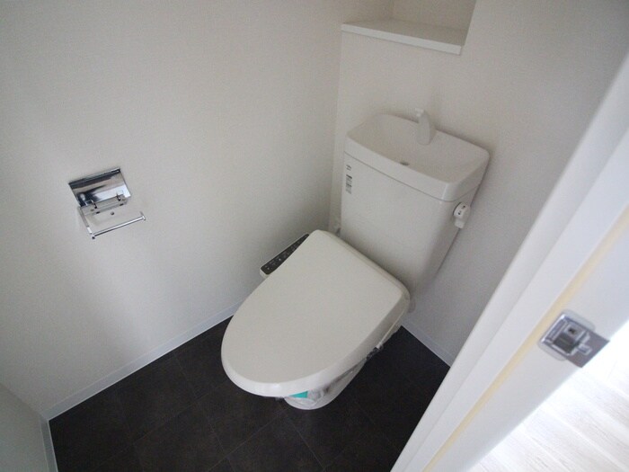 物件内観写真14　(トイレ)