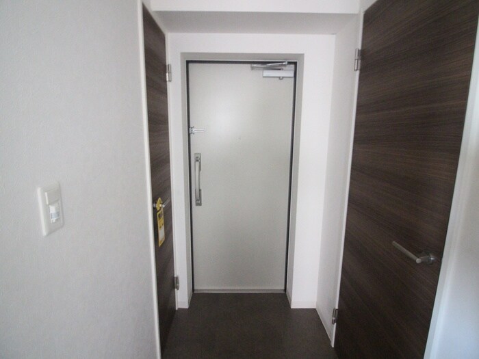 物件内観写真20　(玄関)