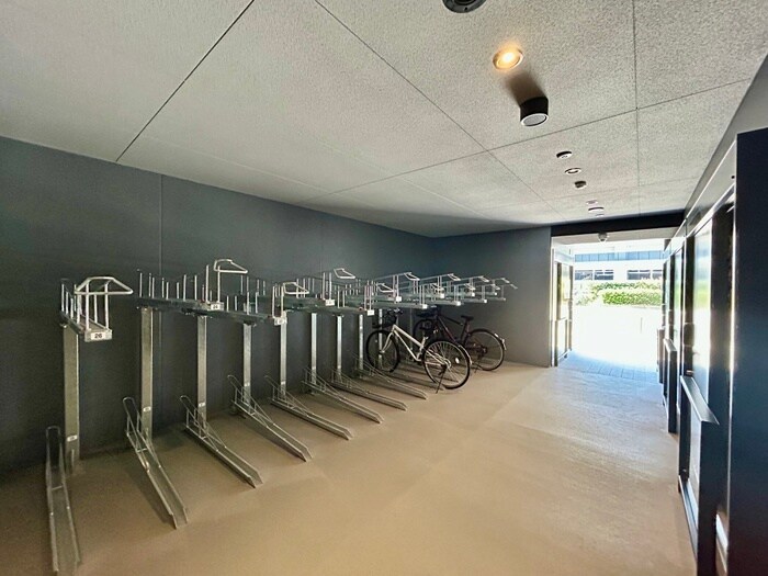 物件外観写真6　(駐輪場)