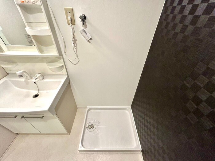 物件内観写真18　(洗濯機置場)