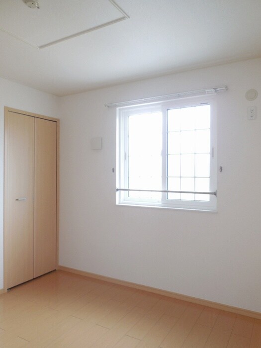 物件内観写真11　(居室)