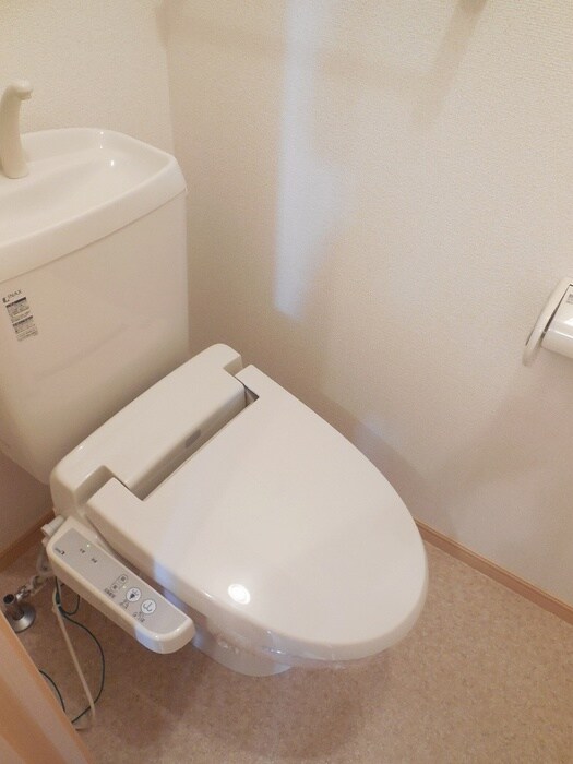 物件内観写真14　(トイレ)