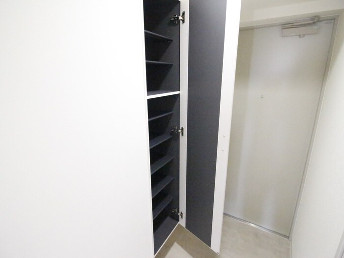 物件内観写真10　(靴箱)