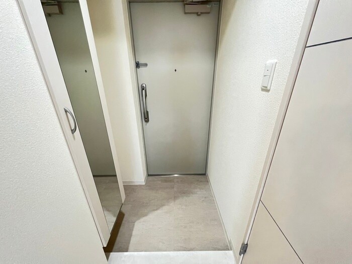 物件内観写真15　(玄関)