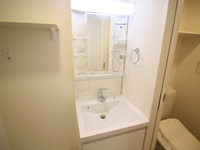 物件内観写真11　(洗面)