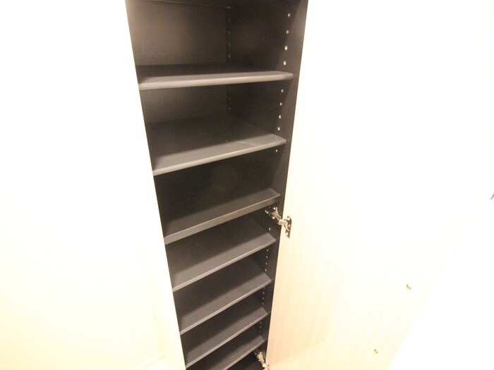 物件内観写真16　(靴箱)