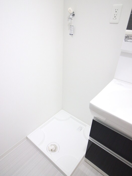 物件内観写真13　(洗濯機置場)