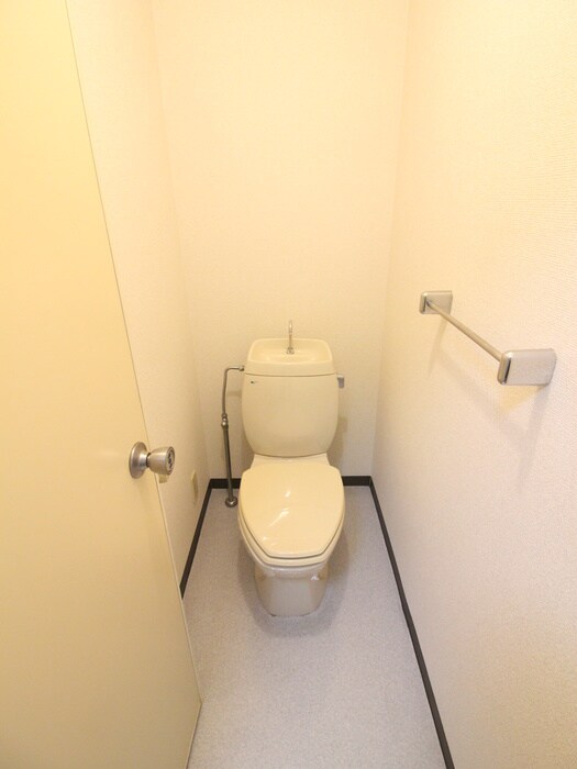 物件内観写真14　(トイレ)