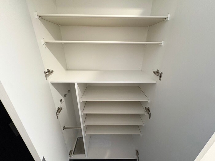 物件内観写真15　(靴箱)