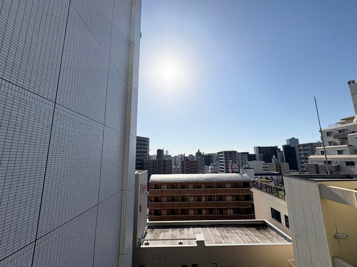 物件内観写真22　(室内からの展望)