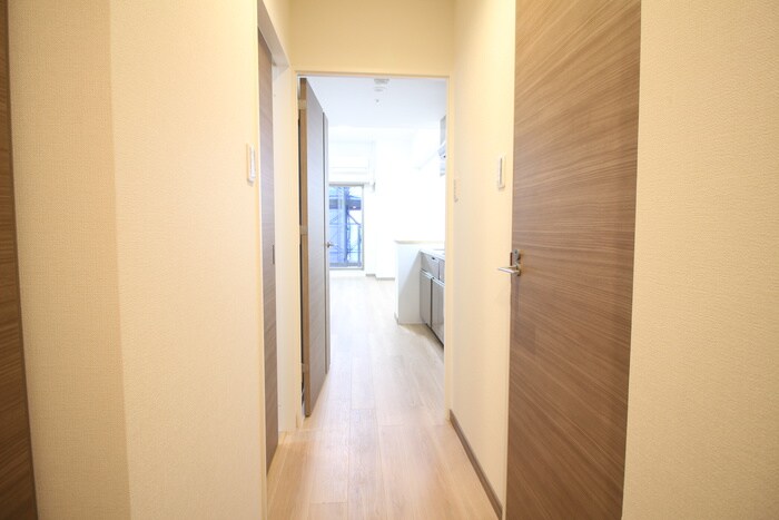 物件内観写真17　(廊下)