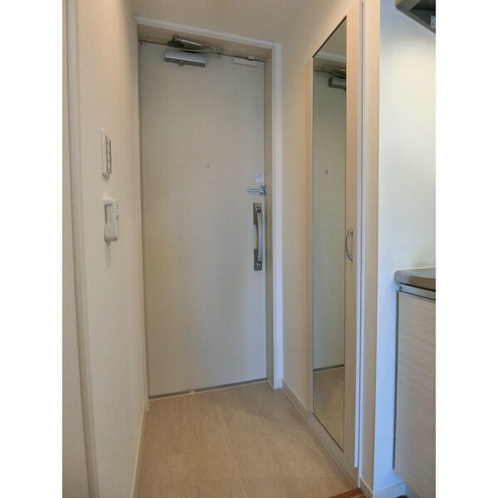 物件内観写真14　(玄関)