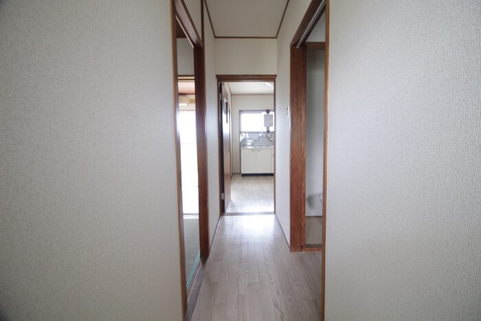 物件内観写真19　(廊下)