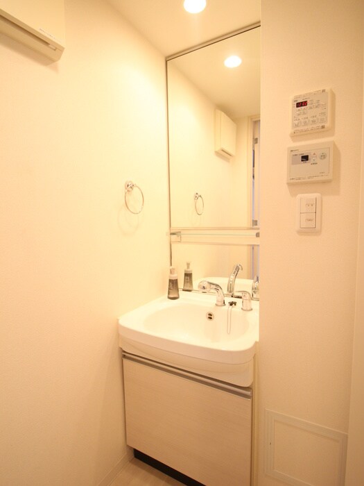 物件内観写真9　(洗面)