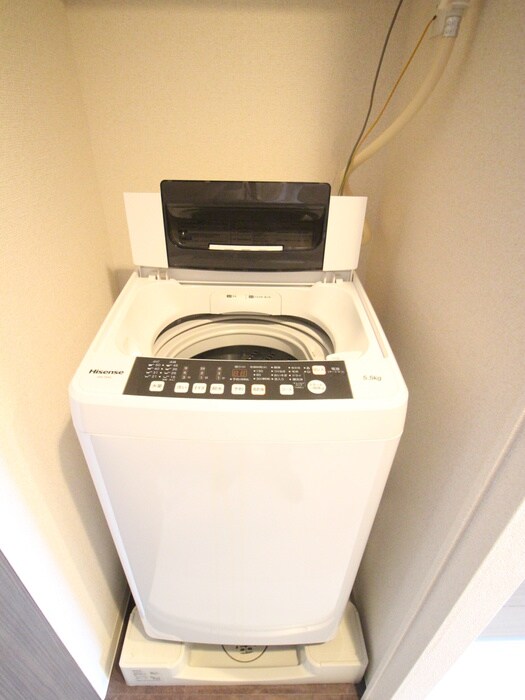 物件内観写真10　(洗濯機置場)