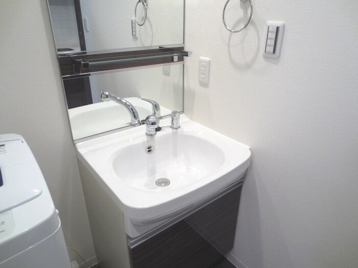 物件内観写真11　(洗面)