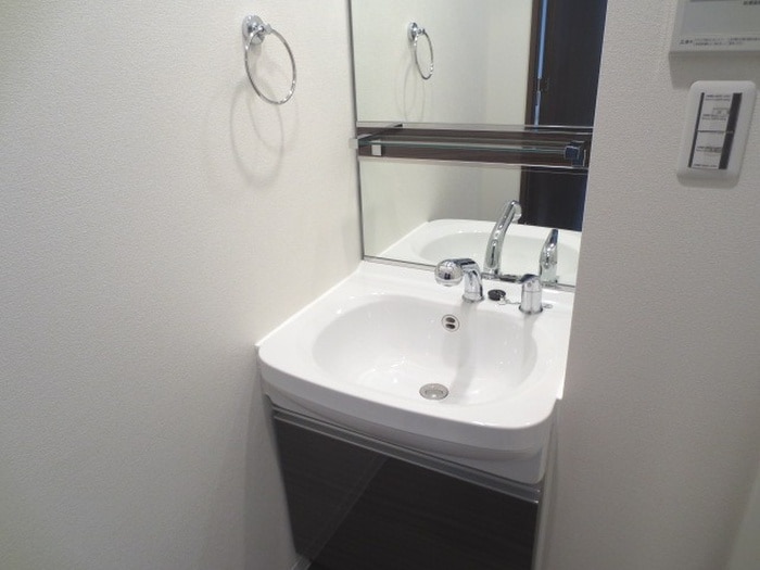 物件内観写真11　(洗面)