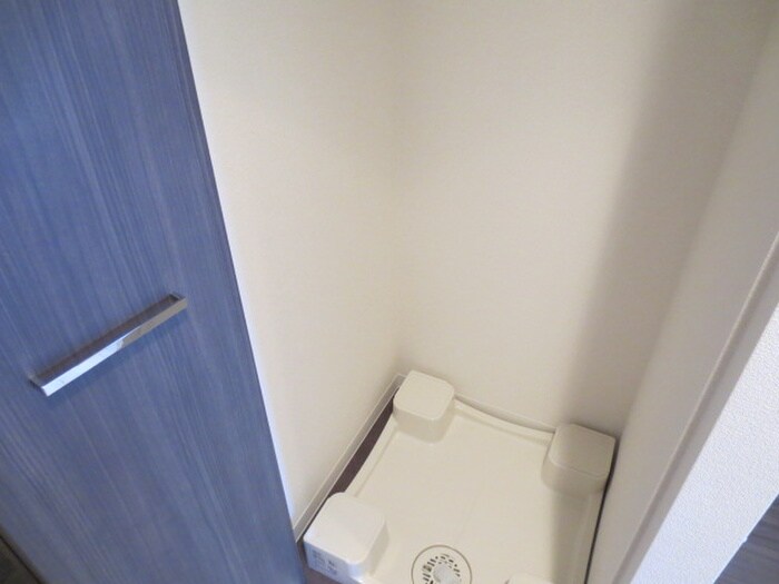 物件内観写真12　(洗濯機置場)