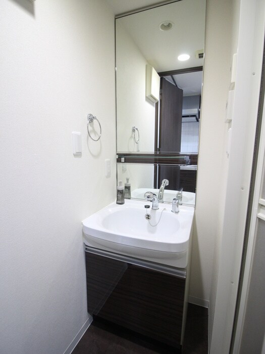 物件内観写真13　(洗面)