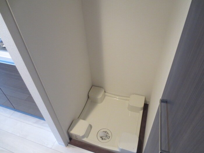 物件内観写真14　(洗濯機置場)