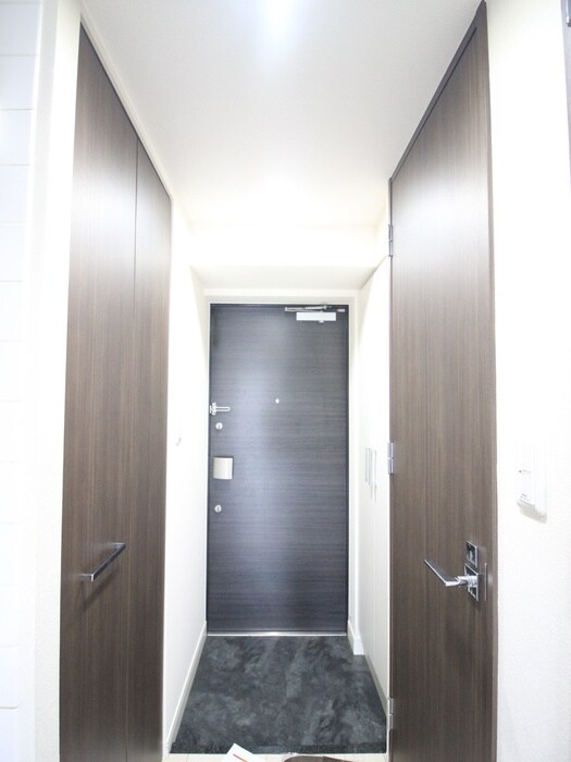 物件内観写真15　(玄関)